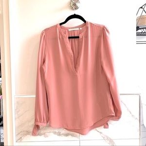 Violet and Claire Pink Blouse.  Bow Detail at the Cuffs. Size Small.